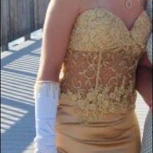 Adorable and smokin 🔥 Gold Formal for Homecoming, Holiday Gala, Prom etc worn